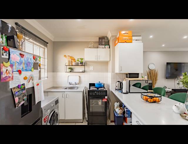2 BEDROOM APARTMENT FOR SALE IN WELTEVREDEN PARK